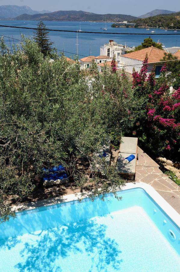 Anemone Residence Poros Town Luaran gambar
